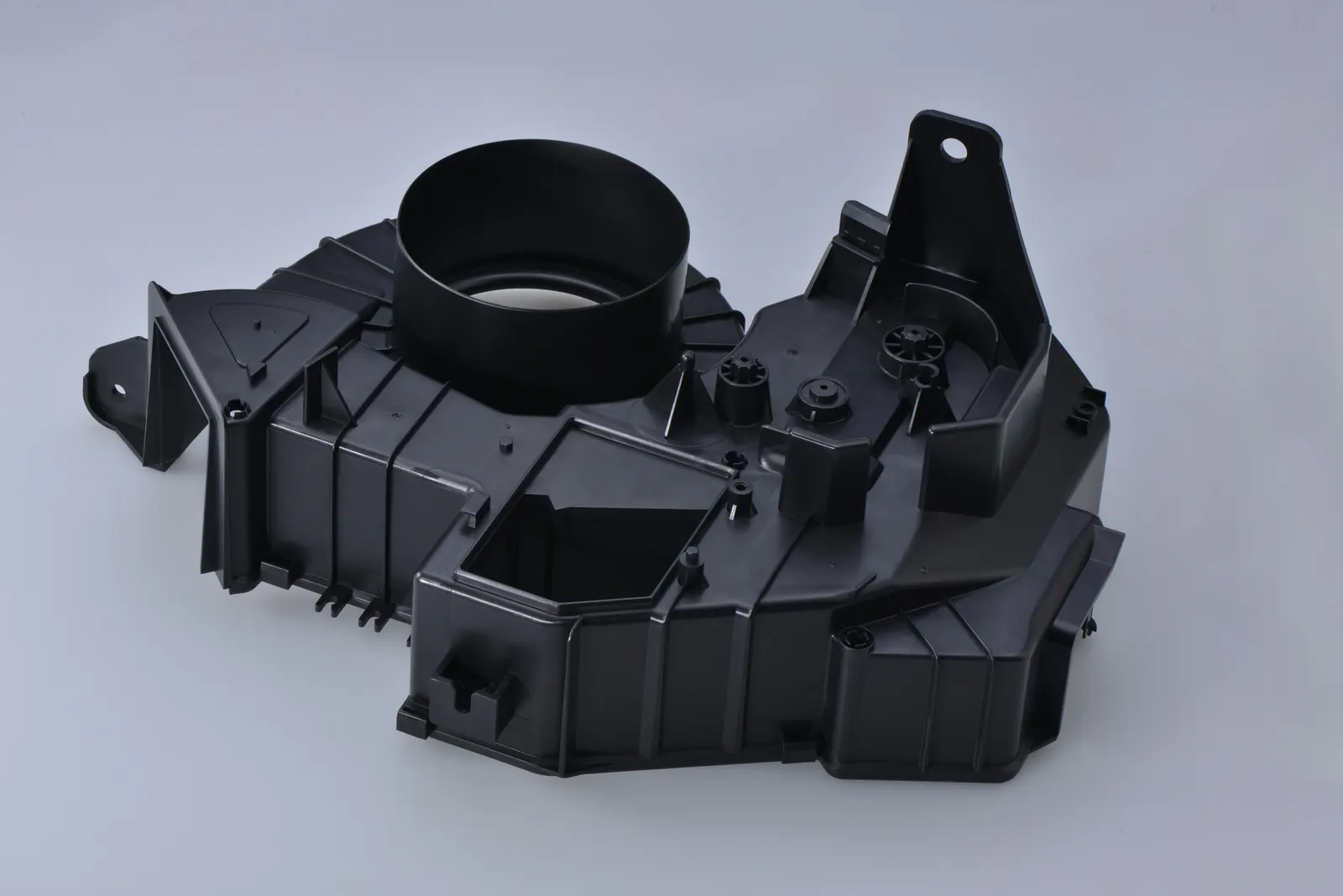 Plastic injection molding parts for low-volume manufacturing